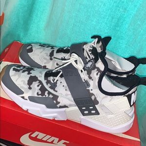 Nike Air Huarache Drift PRM